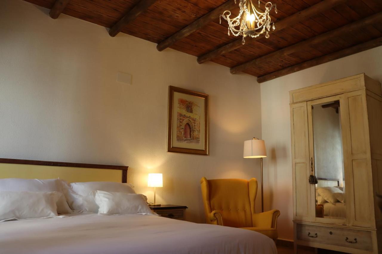 Hotel Palacio Conde Del Alamo Aroche Kültér fotó