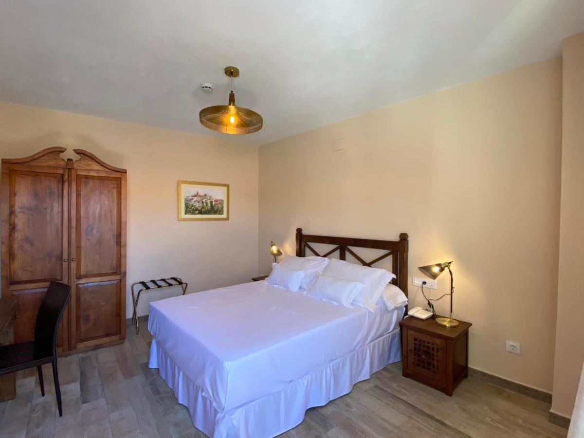 Hotel Palacio Conde Del Alamo Aroche Kültér fotó