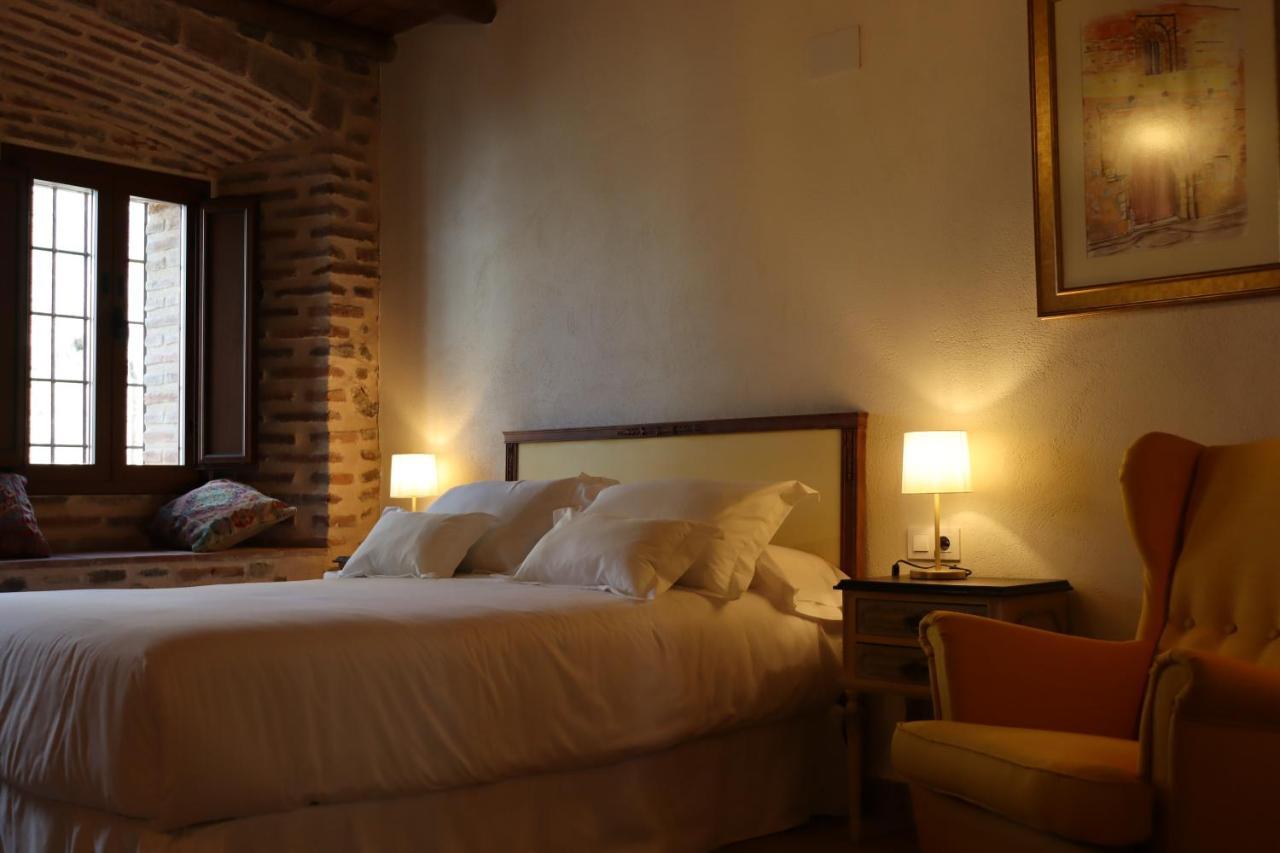 Hotel Palacio Conde Del Alamo Aroche Kültér fotó
